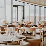 Wyndham Grand Hotel 5*