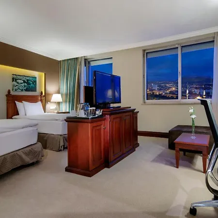 מלון Wyndham Grand קייסרי