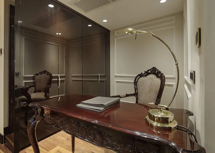 מלון Wyndham Grand קייסרי