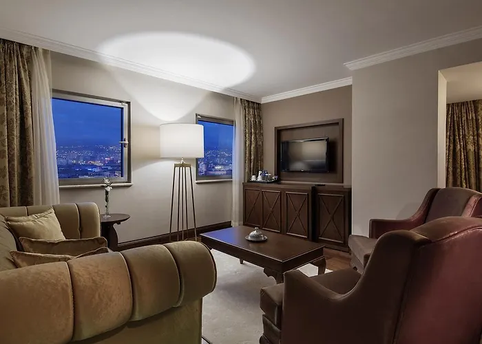 מלון Wyndham Grand 5*